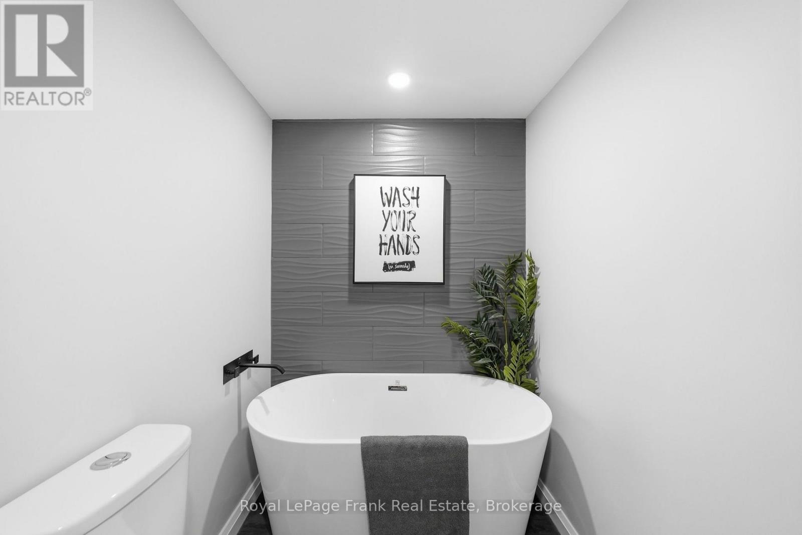 #3 31 LAGUNA PARKWAY - Image 28