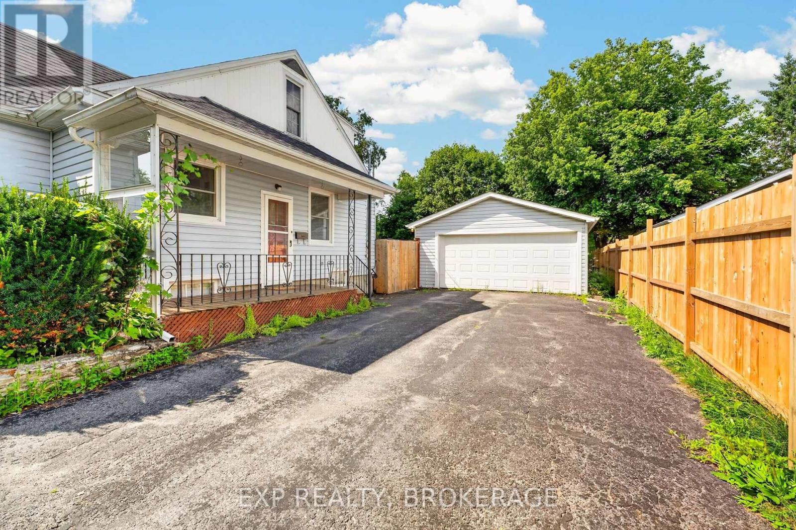 650 HILLSIDE DRIVE - 23