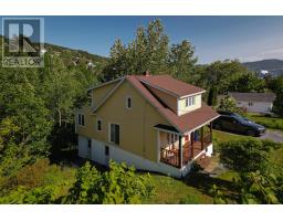 82 Valley Road thumbnail 2
