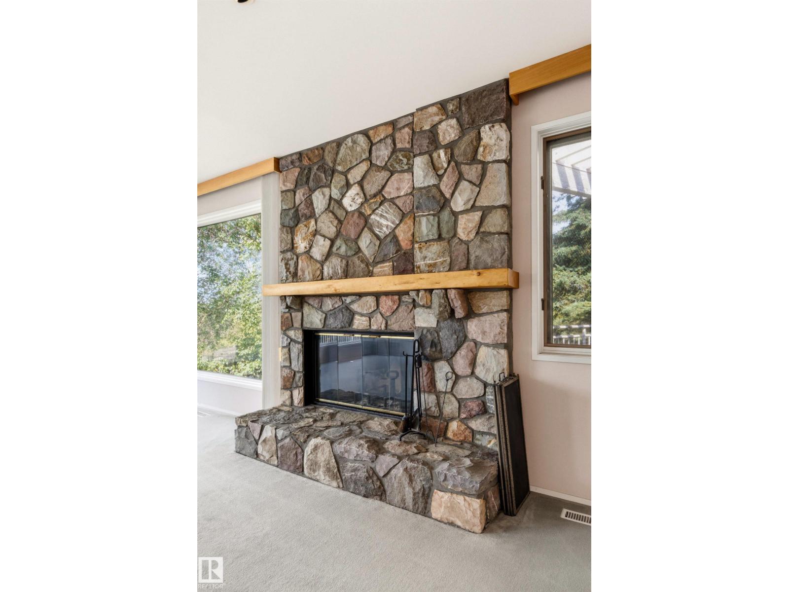 7415 SASKATCHEWAN DR NW - Image 33