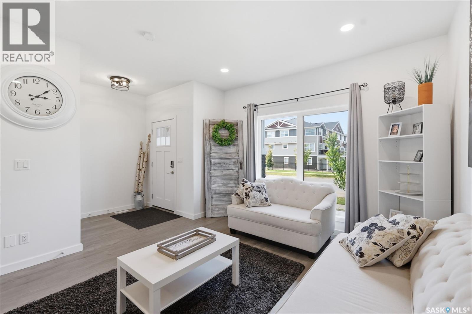 520 Brighton GATE - 7