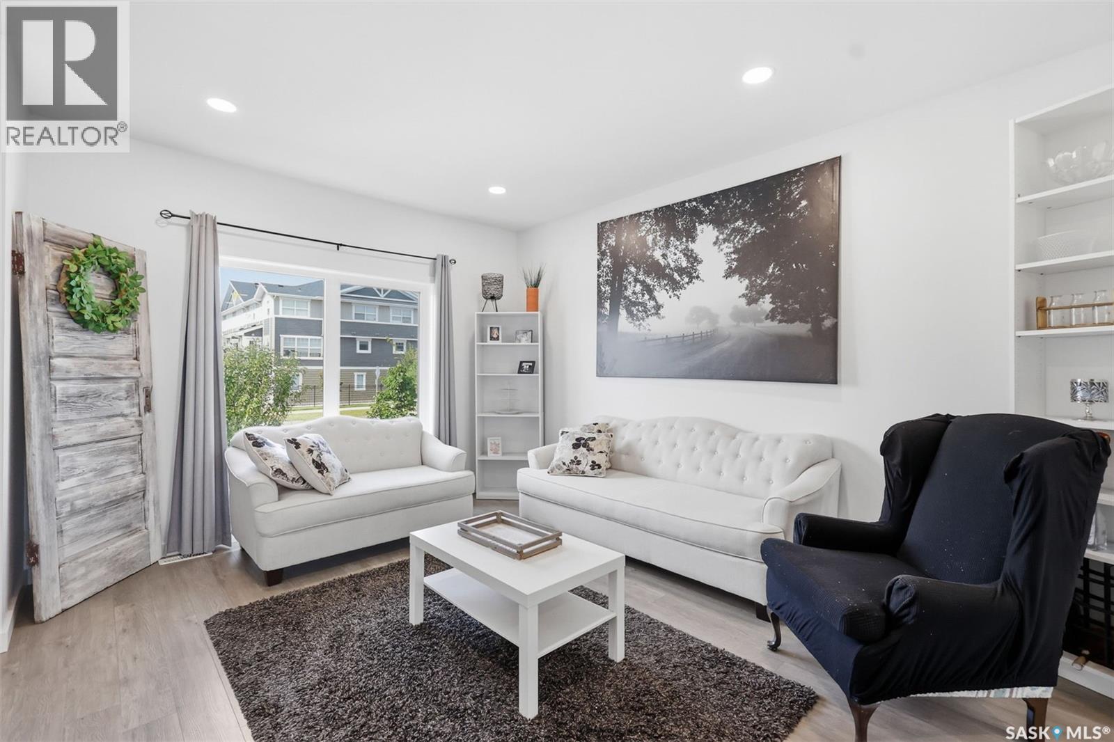 520 Brighton GATE - 8
