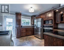48 Canada Drive thumbnail 7