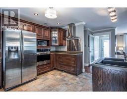 48 Canada Drive thumbnail 8
