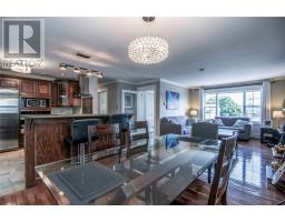 48 Canada Drive thumbnail 9
