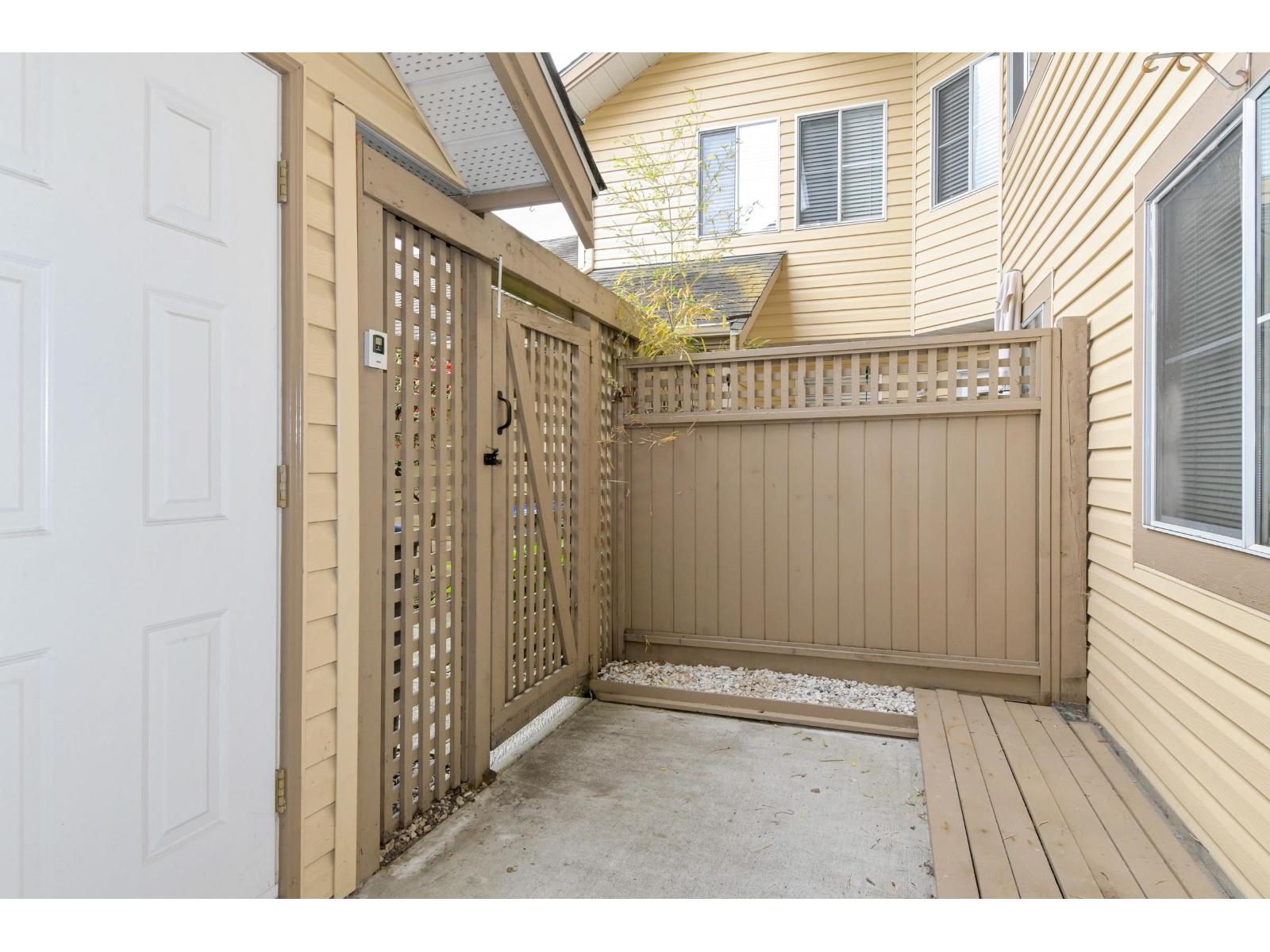 8 6140 192 STREET, Surrey
