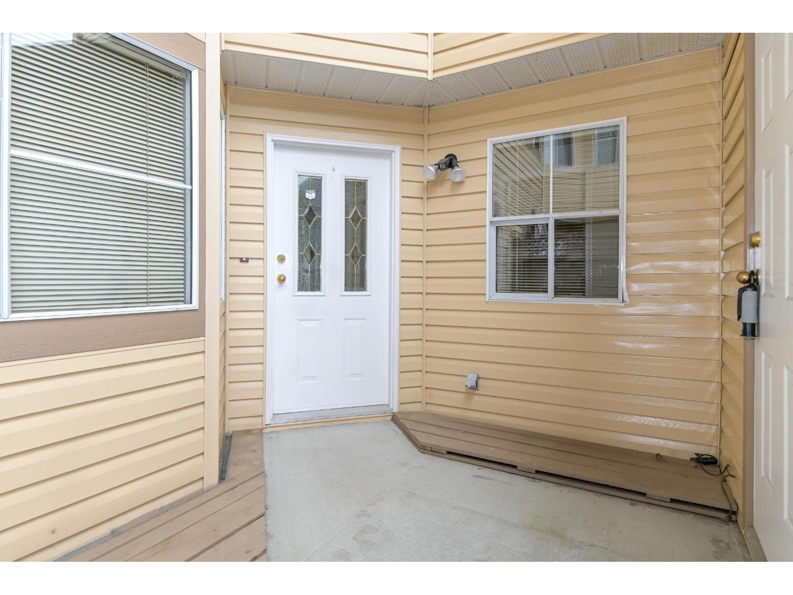 8 6140 192 STREET, Surrey