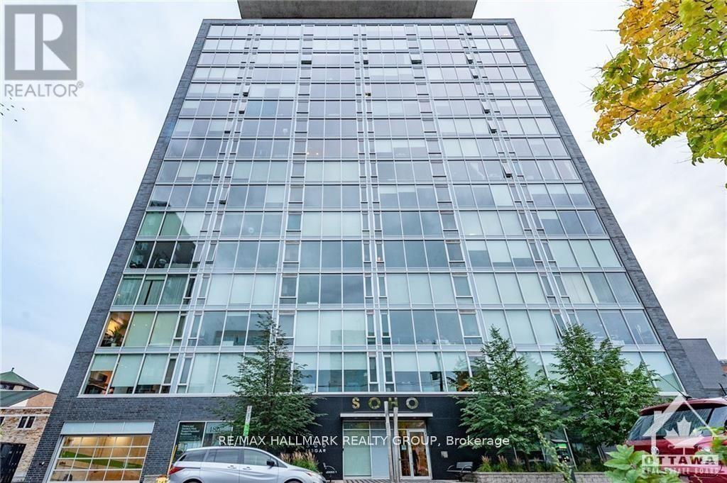 #1105 300 LISGAR STREET W - 1