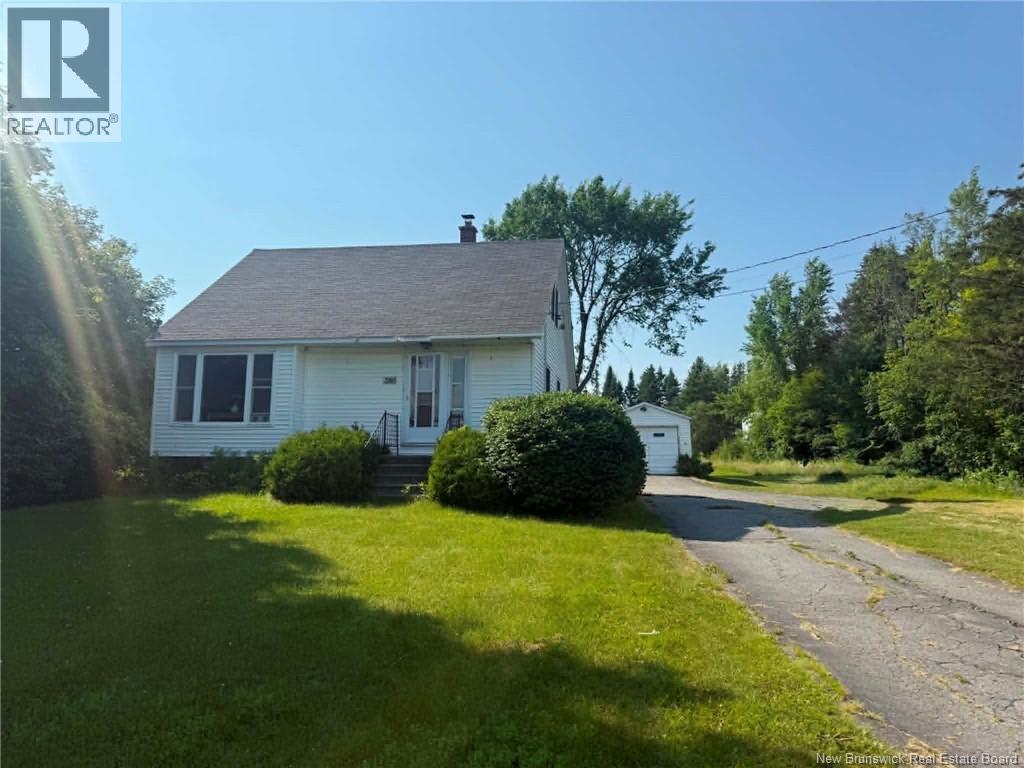 2393 King George Hwy