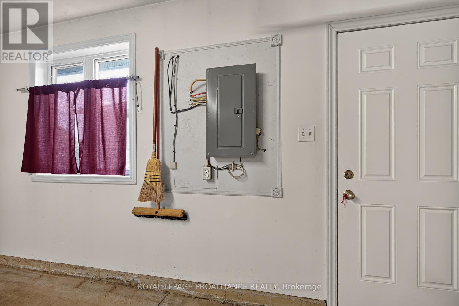 10726 WEST END TERRACE E - Image 33