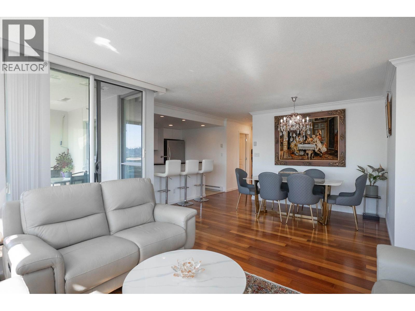 1403 235 GUILDFORD WAY, Port Moody