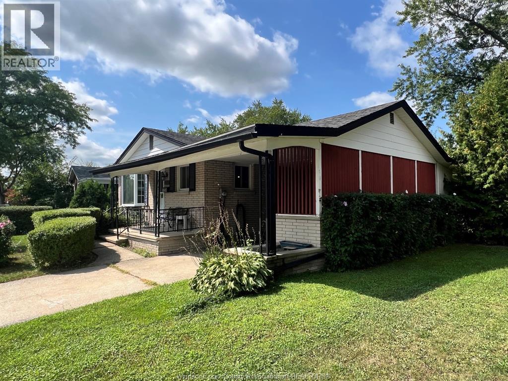 2729 RIVARD AVENUE - 2