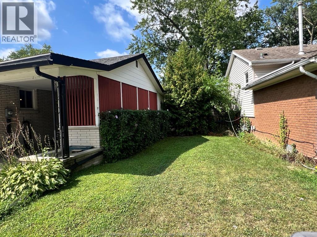 2729 RIVARD AVENUE - Image 3