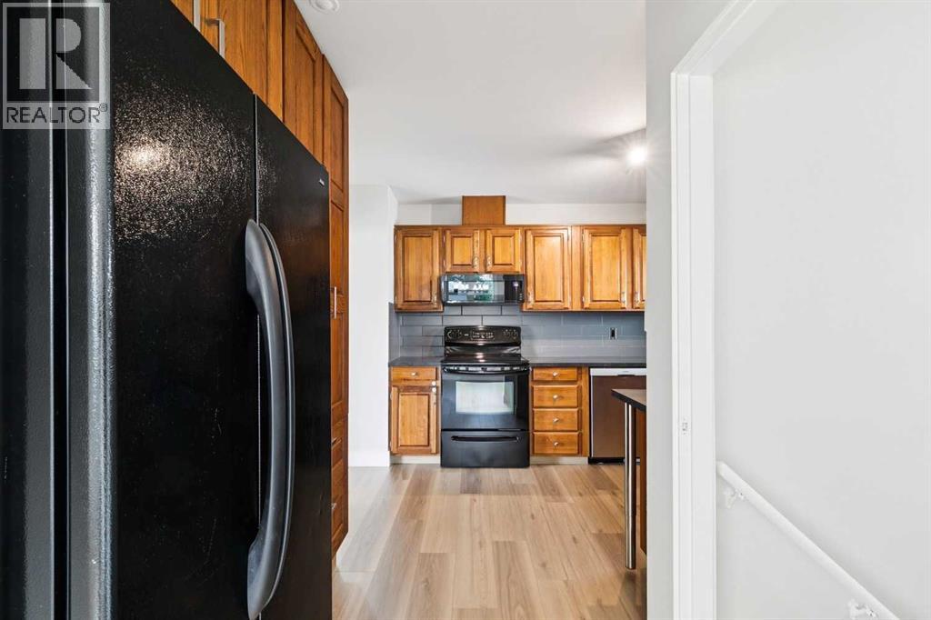 10415 8 Street SW - 10