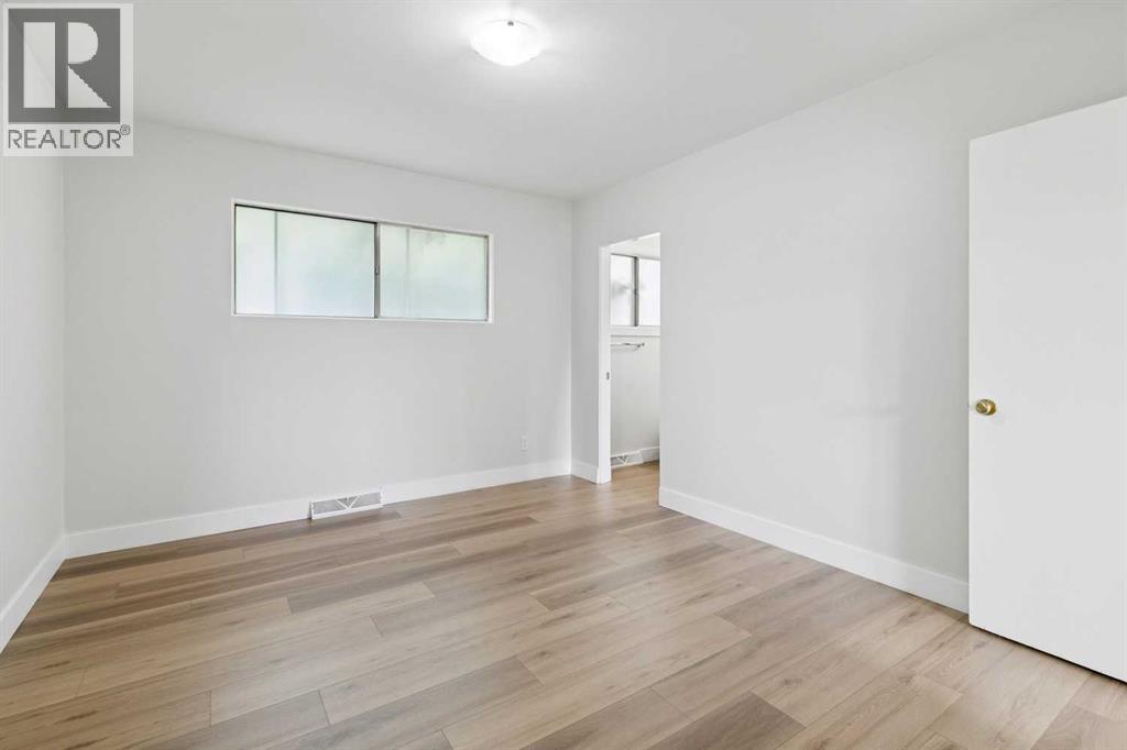 10415 8 Street SW - 15