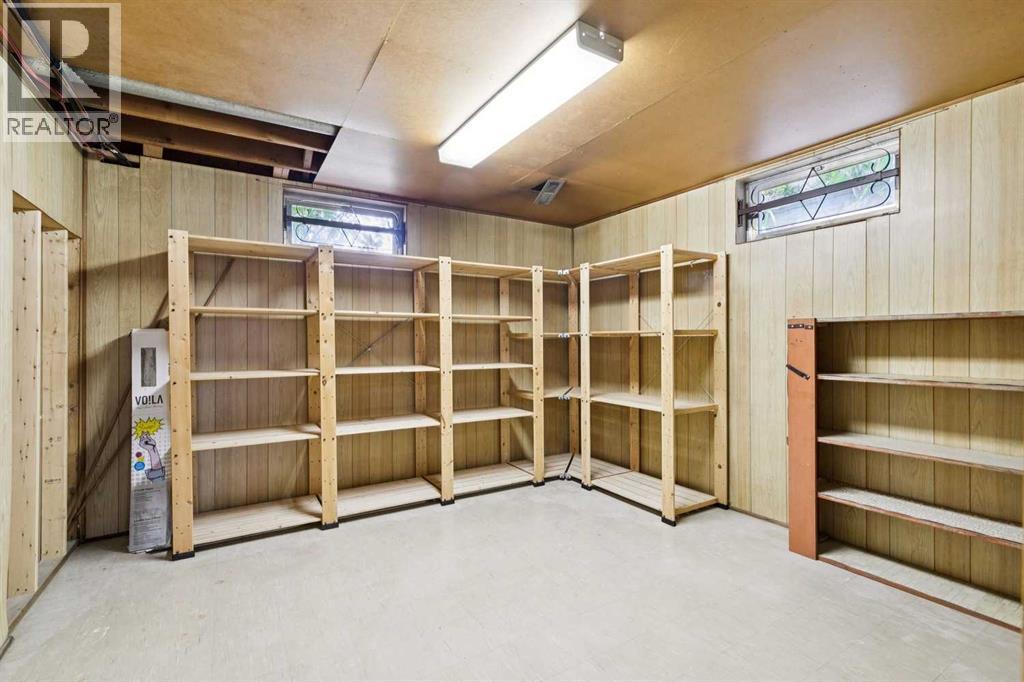 10415 8 Street SW - 24