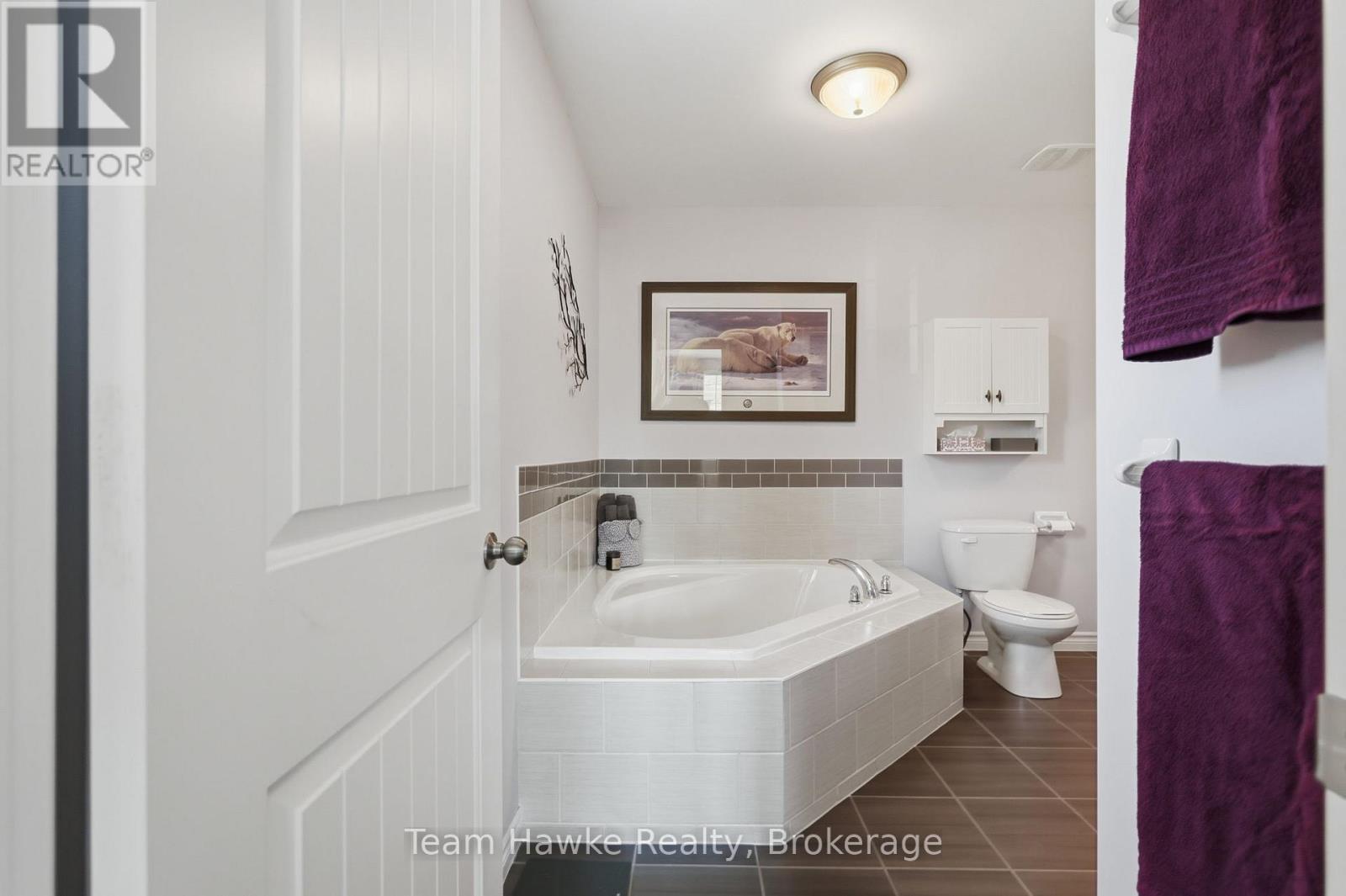 3 SHEPPARD DRIVE - 25