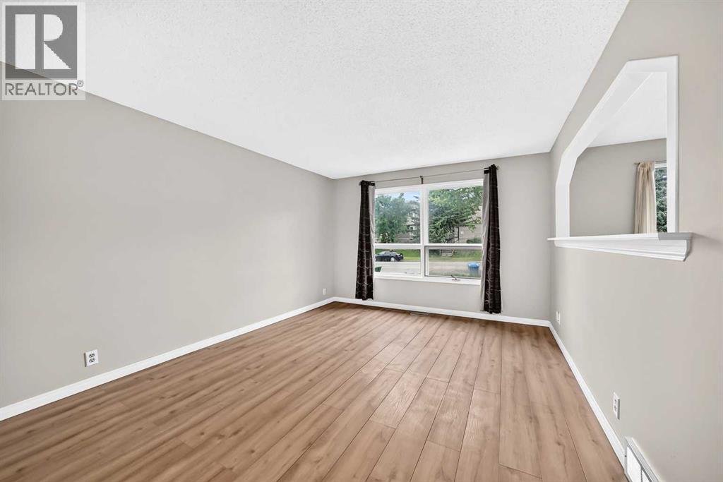 19 Falshire Drive NE - 12