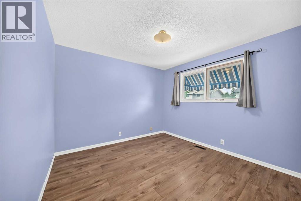 19 Falshire Drive NE - 22