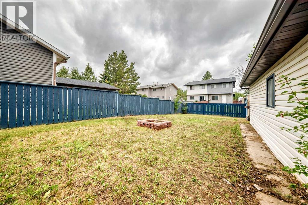 19 Falshire Drive NE - 43