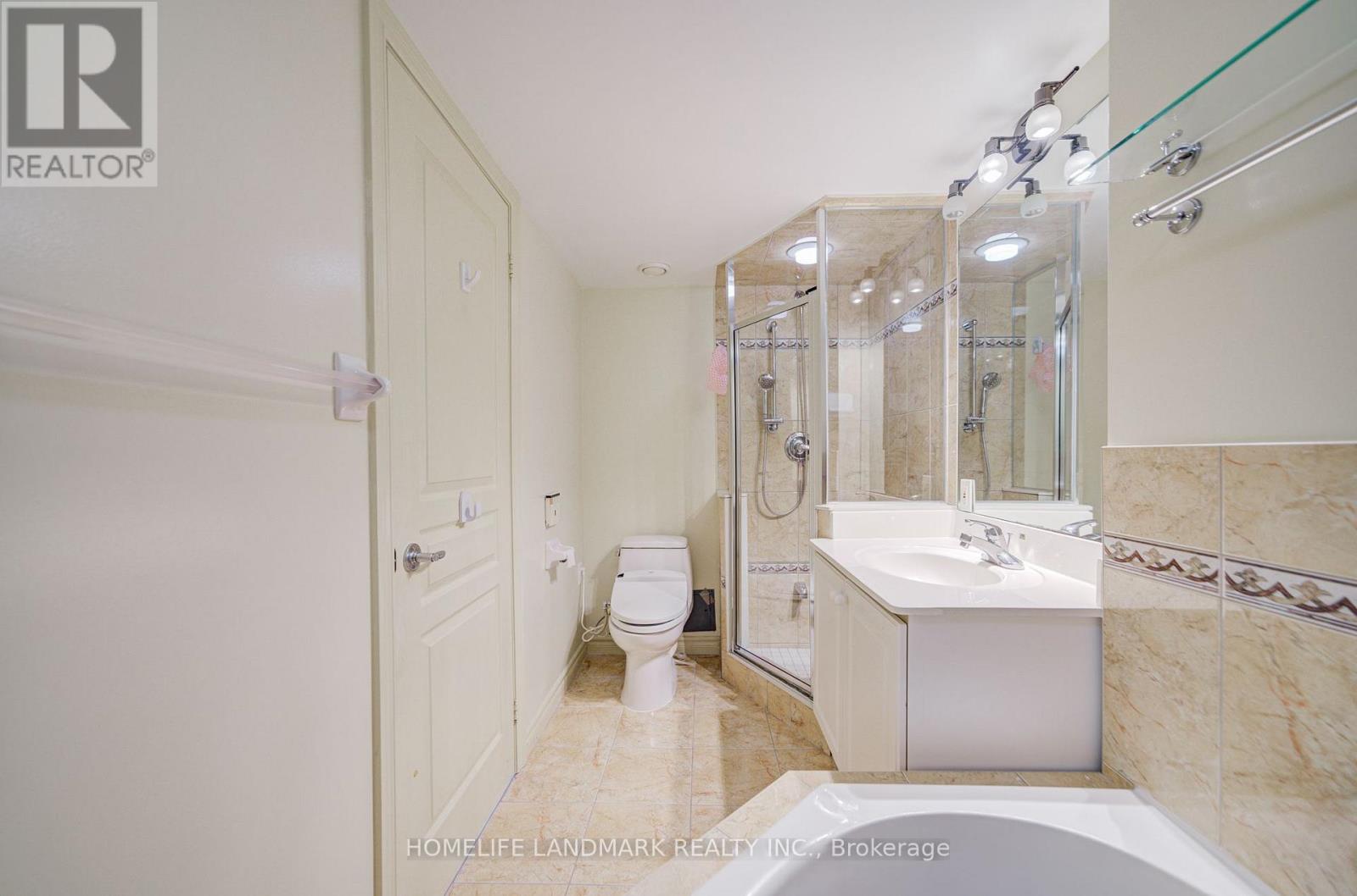 #LP115 9017 LESLIE STREET - 28