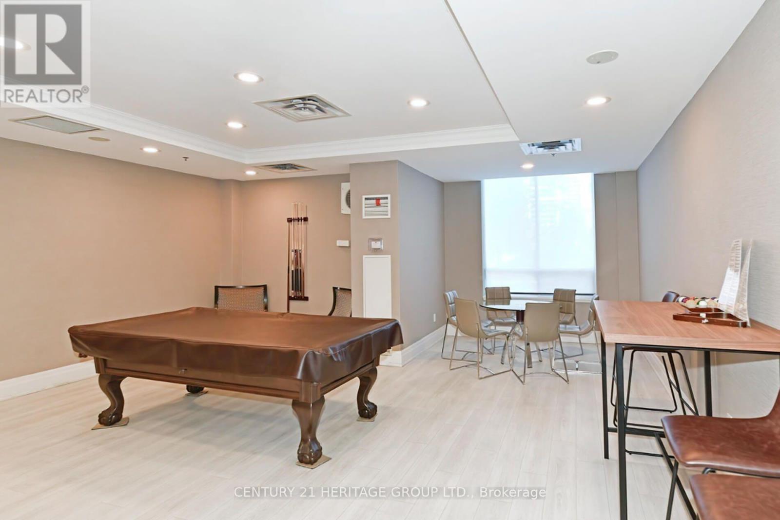 #1017 39 ONEIDA CRESCENT - 19