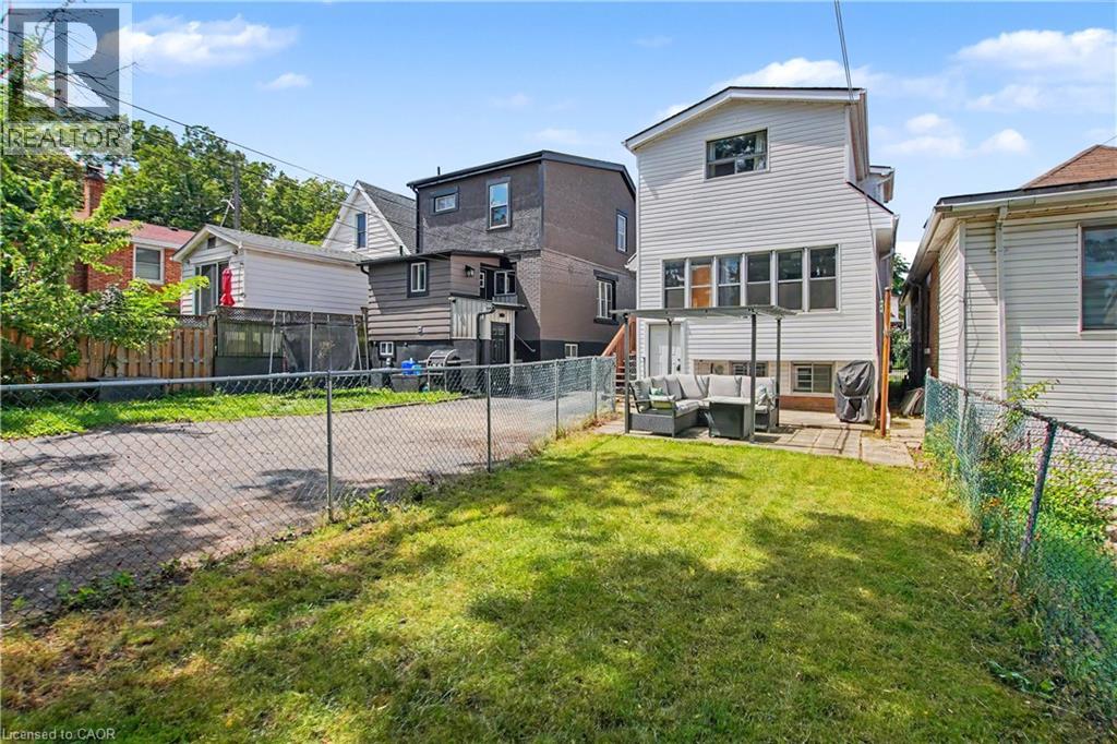 279 OTTAWA Street S - Image 33