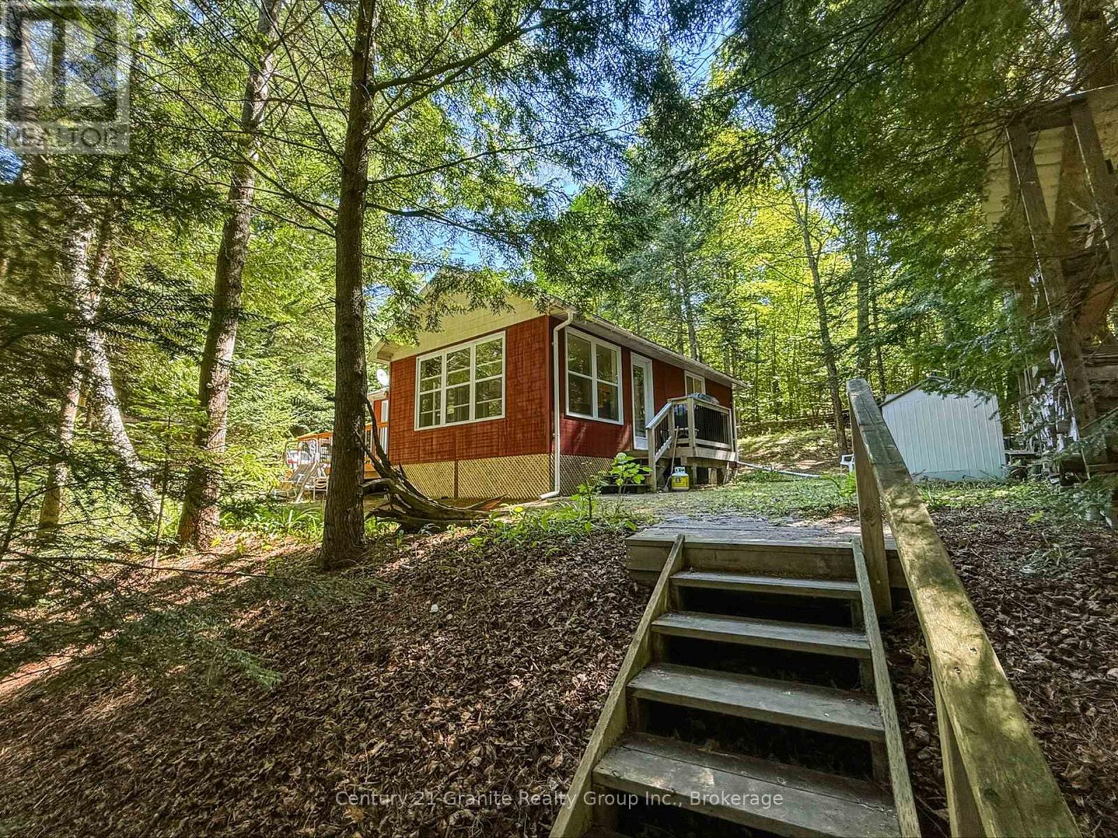 1045 HERITAGE LANE - Image 46