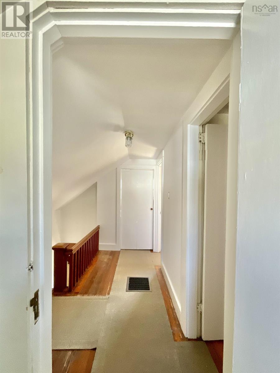 Property 31 of 47 of 202 White Point Road