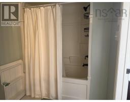 254 Hollingsworth Drive, Bridgewater, NS B4V3V2 Photo 15