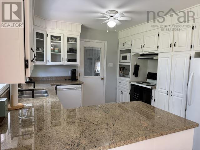 254 Hollingsworth Drive - 8