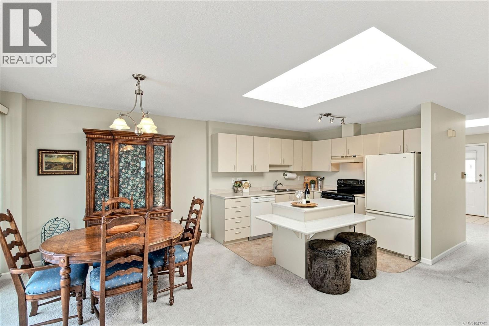 #218 330 Dogwood St - Image 4