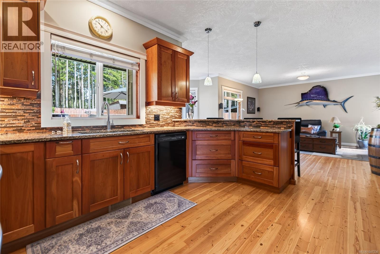 2042 Stevedor Rd - Image 18