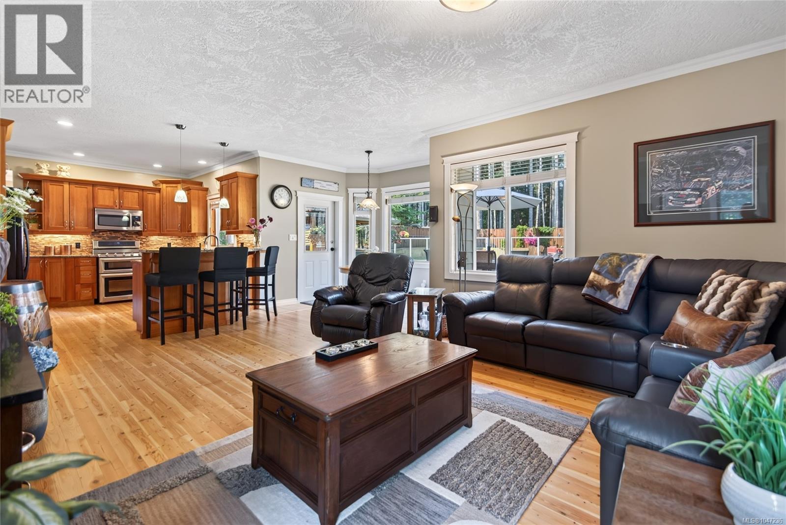 2042 Stevedor Rd - Image 23