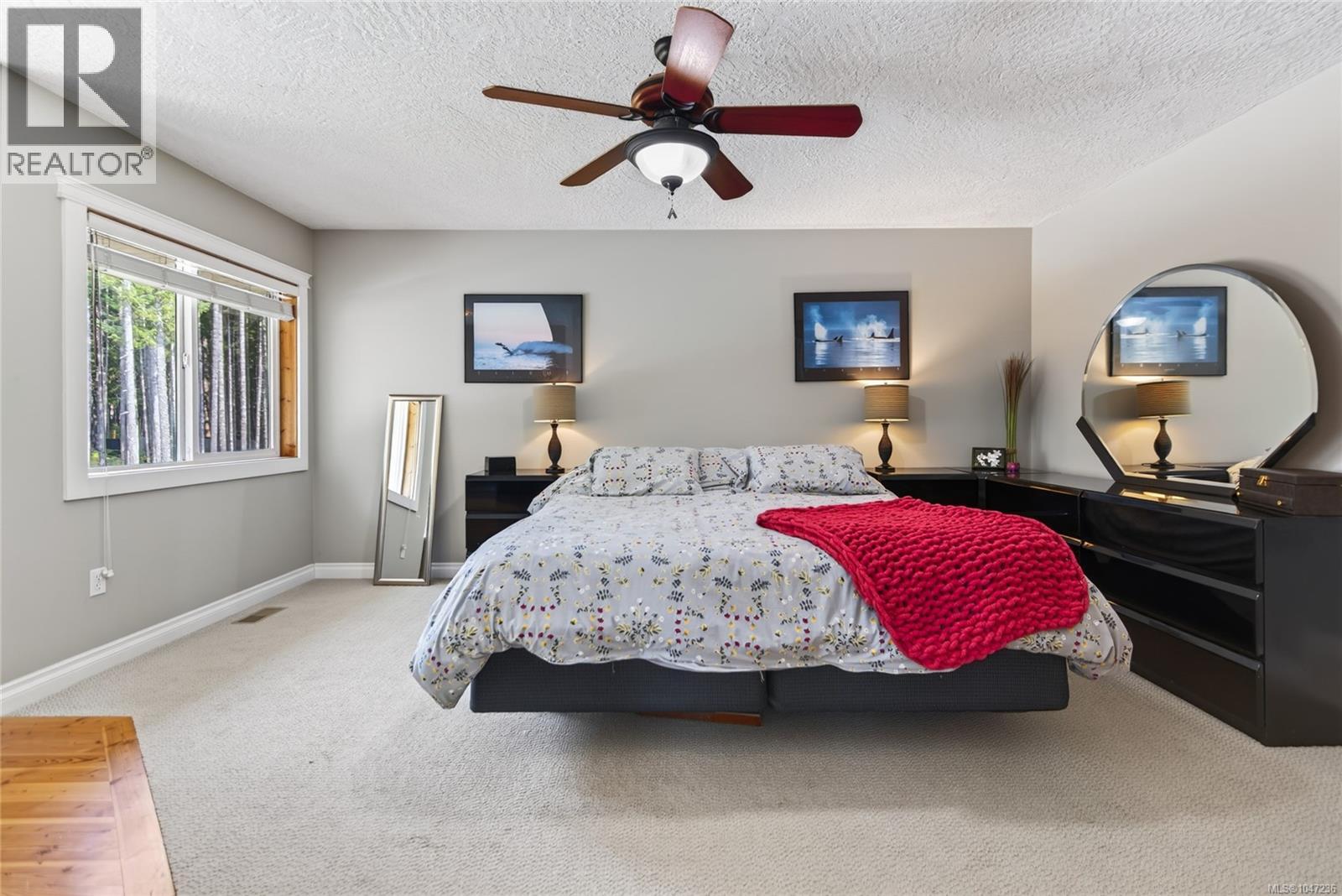 2042 Stevedor Rd - Image 33
