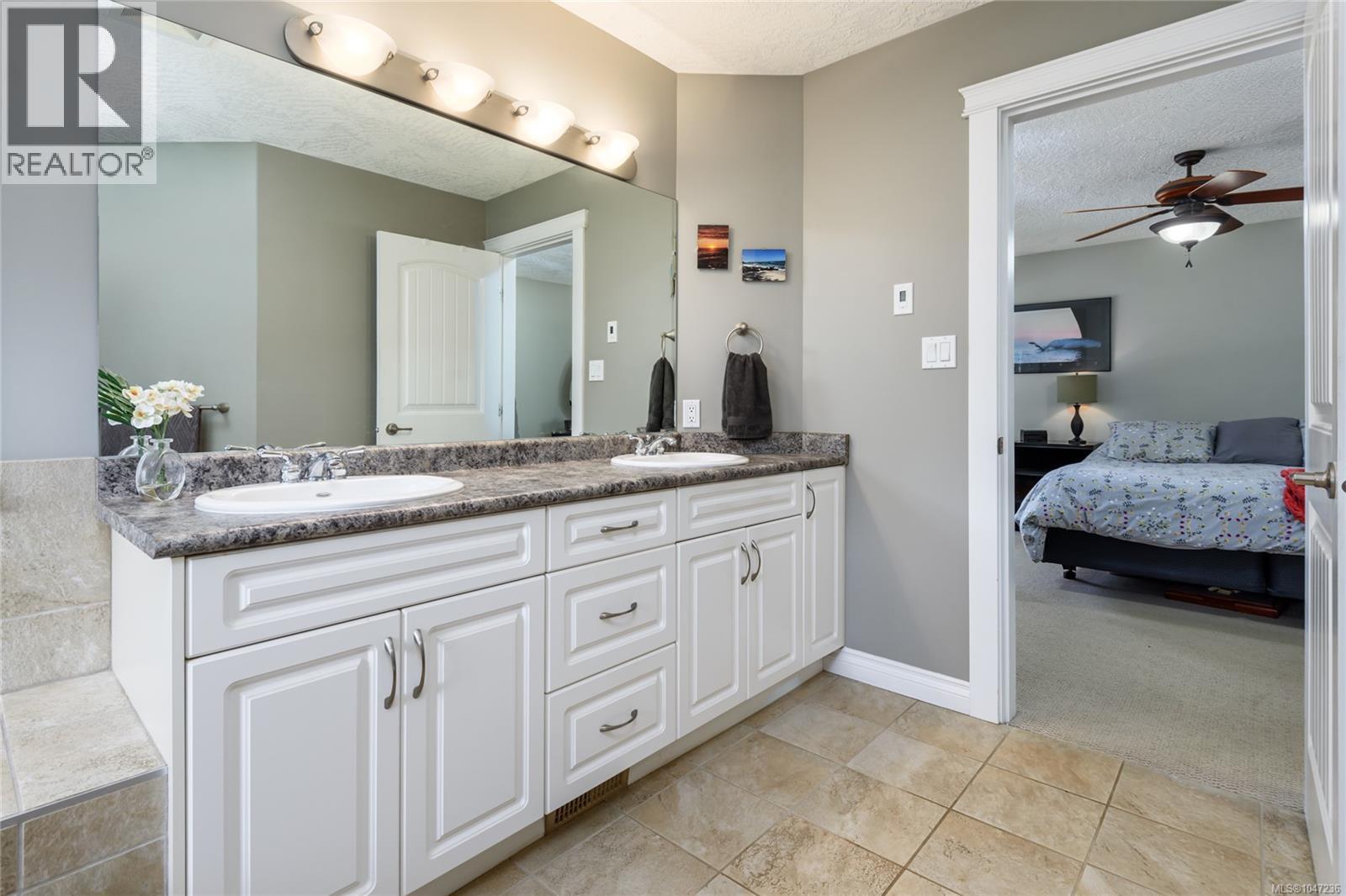 2042 Stevedor Rd - Image 36
