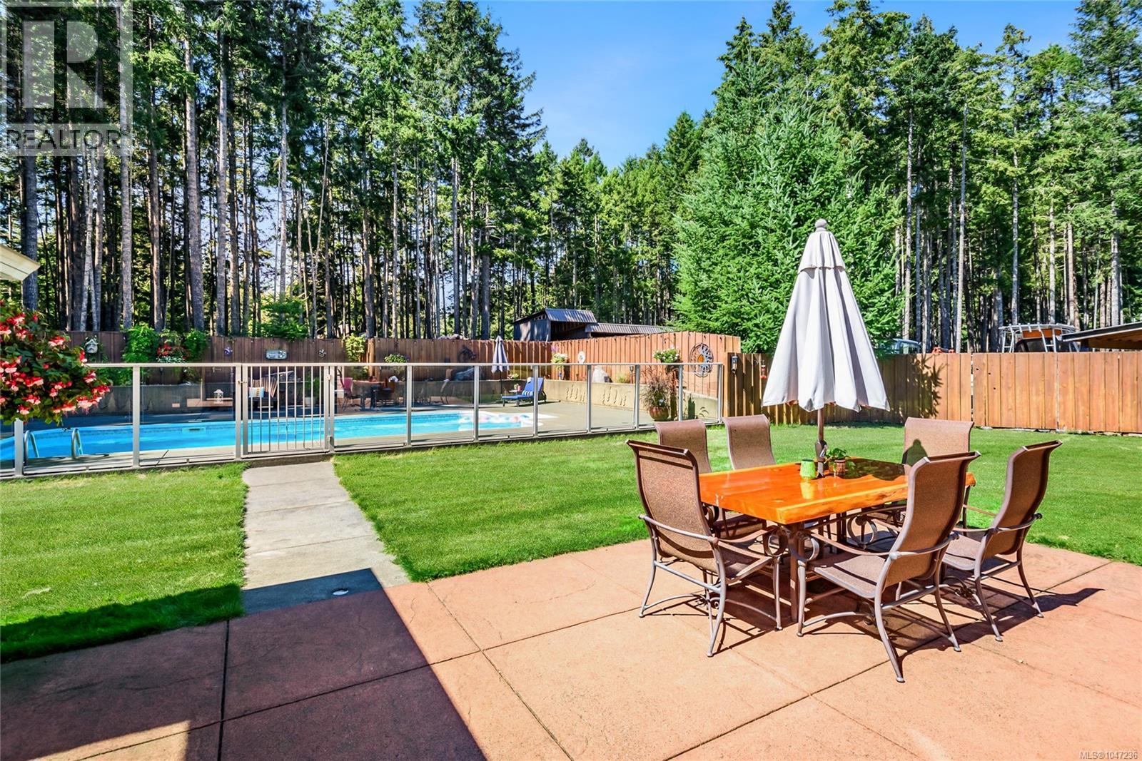 2042 Stevedor Rd - Image 43