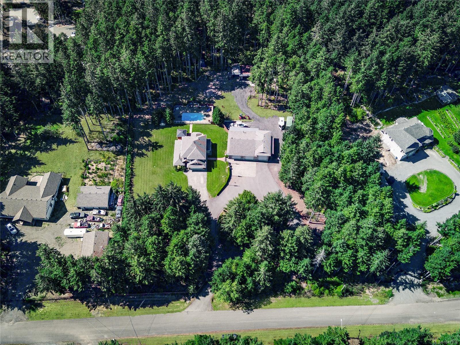 2042 Stevedor Rd - Image 51