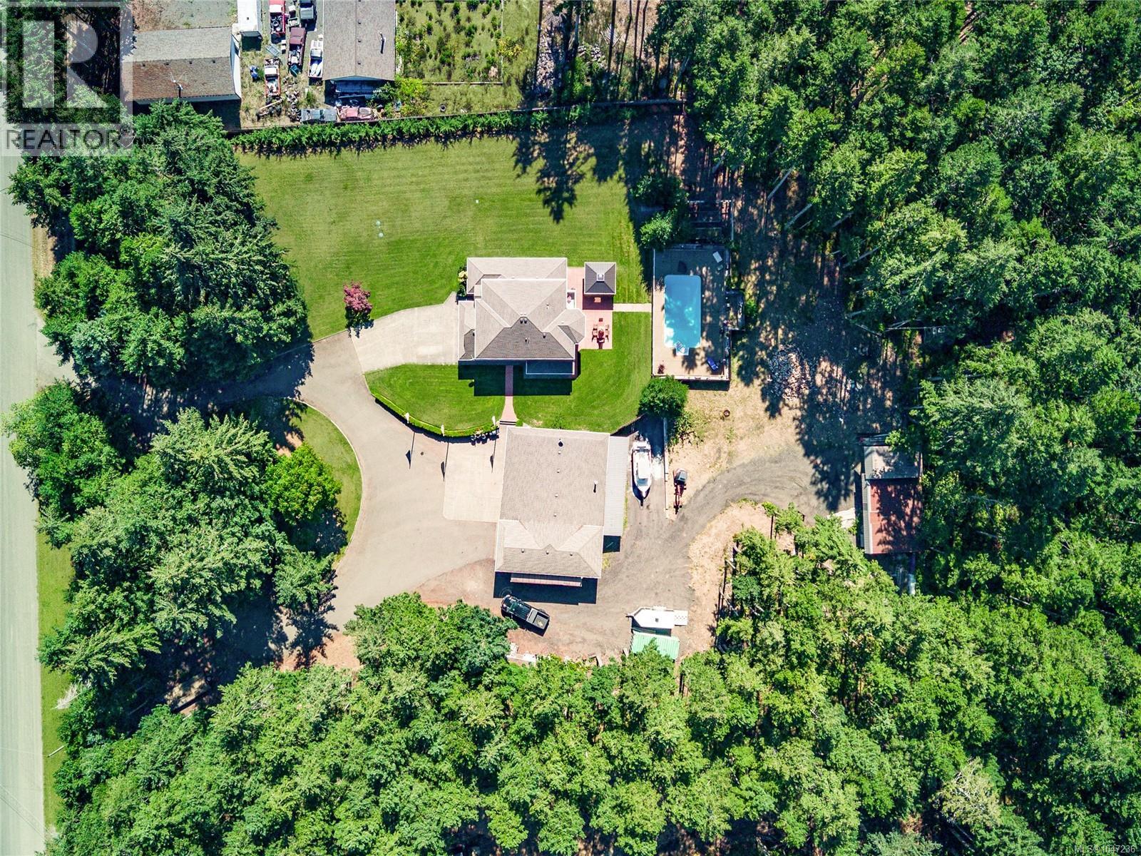 2042 Stevedor Rd - Image 52