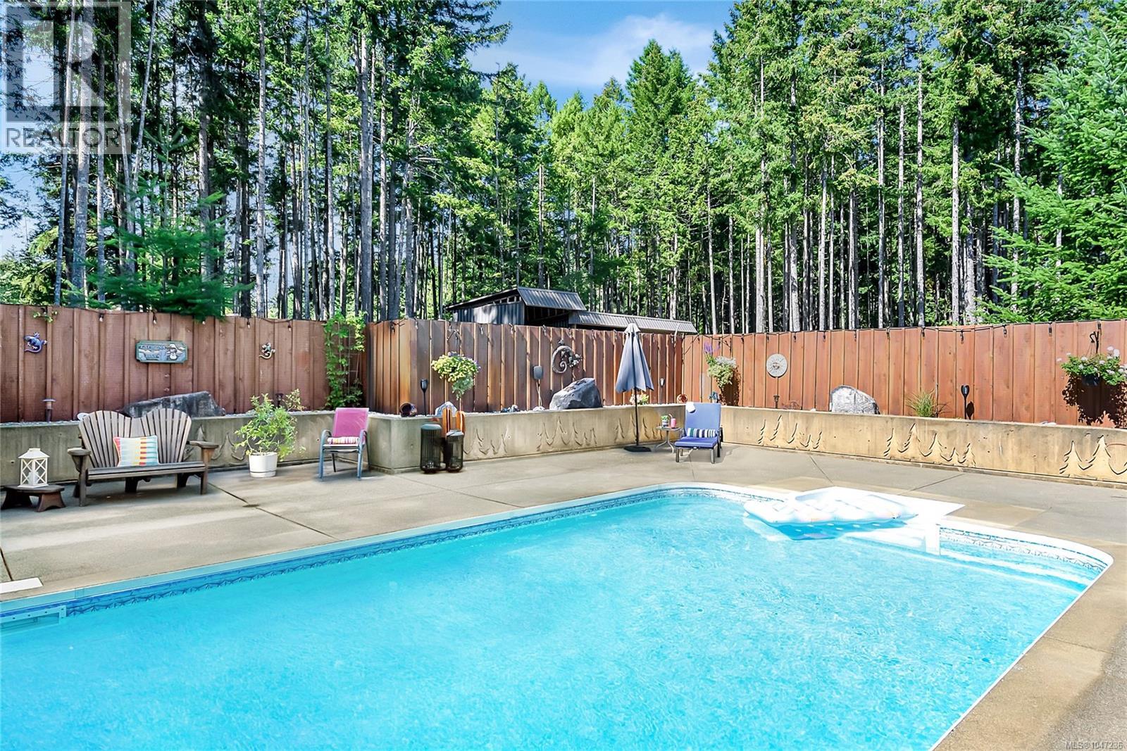 2042 Stevedor Rd - Image 67