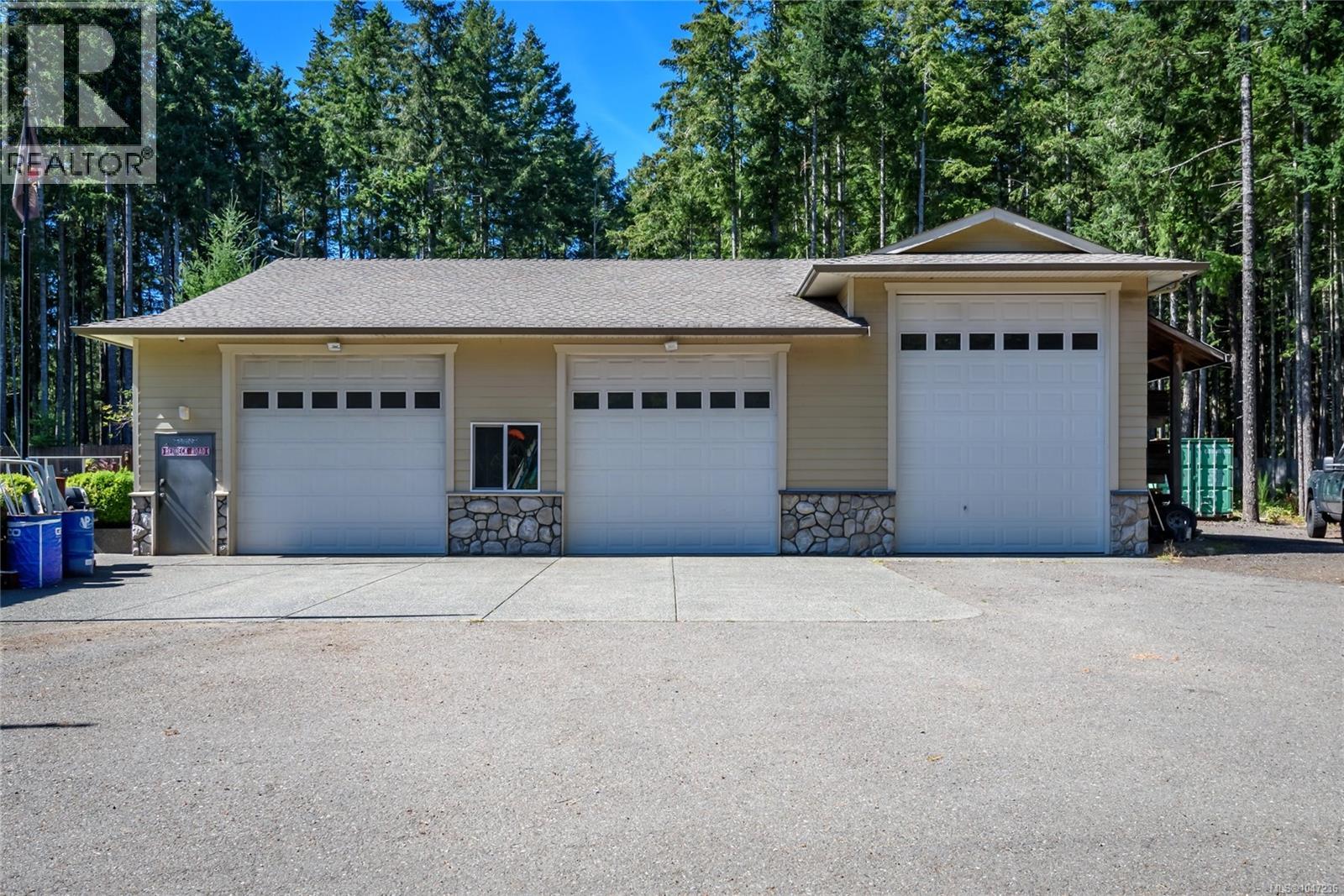 2042 Stevedor Rd - Image 73