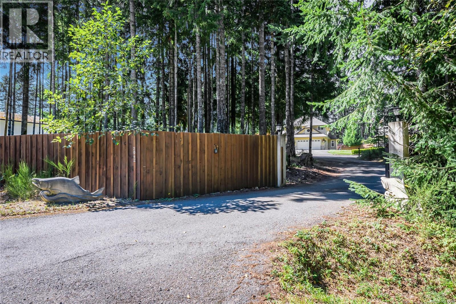 2042 Stevedor Rd - Image 77