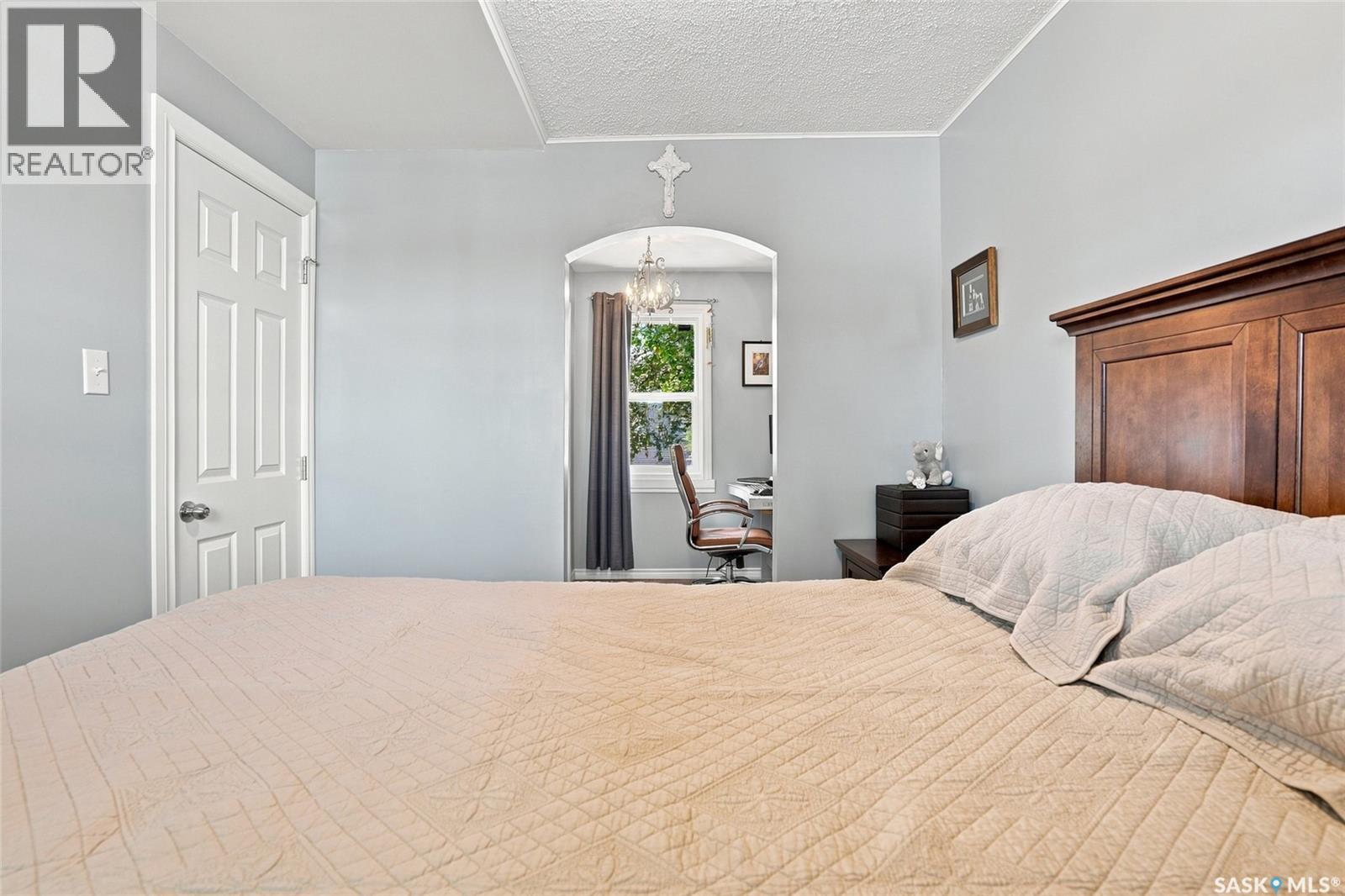 503 P AVENUE N - 16