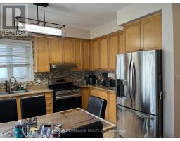 Primary Bedroom - 8 Sculptor Street, Brampton, ON L6P3H5 Photo 6