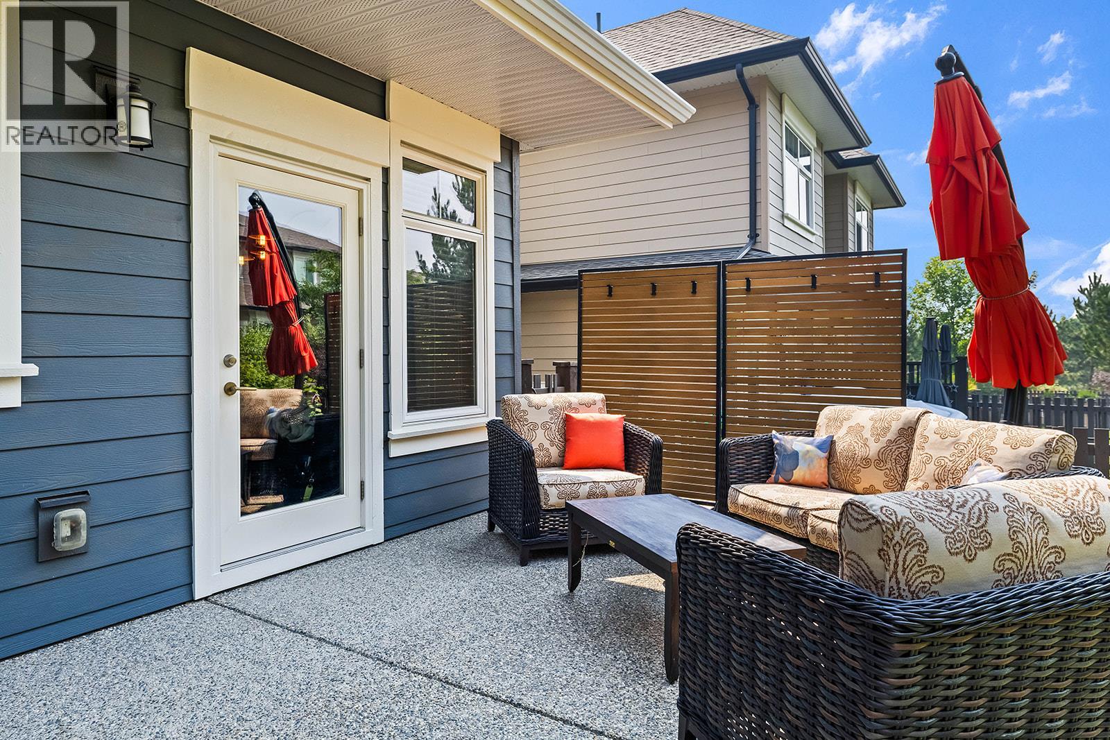 12905 Lake Hill Lane, Lake Country