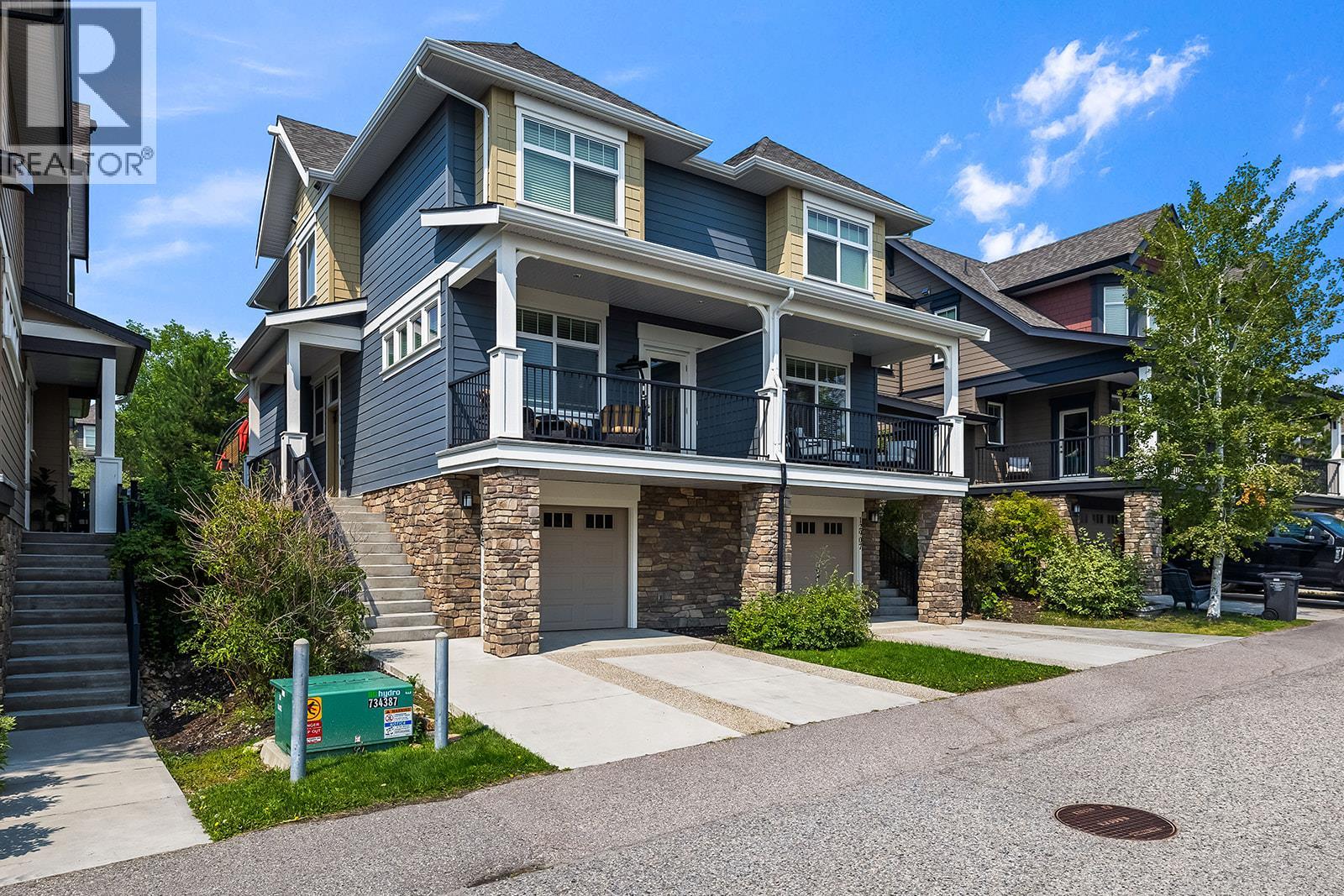 12905 Lake Hill Lane, Lake Country