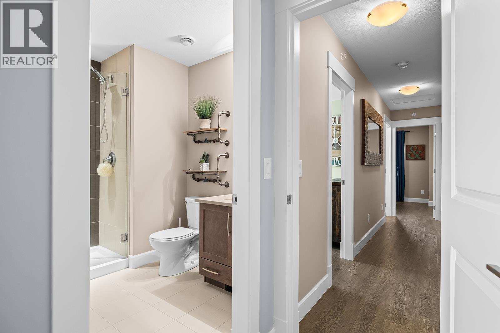 12905 Lake Hill Lane, Lake Country