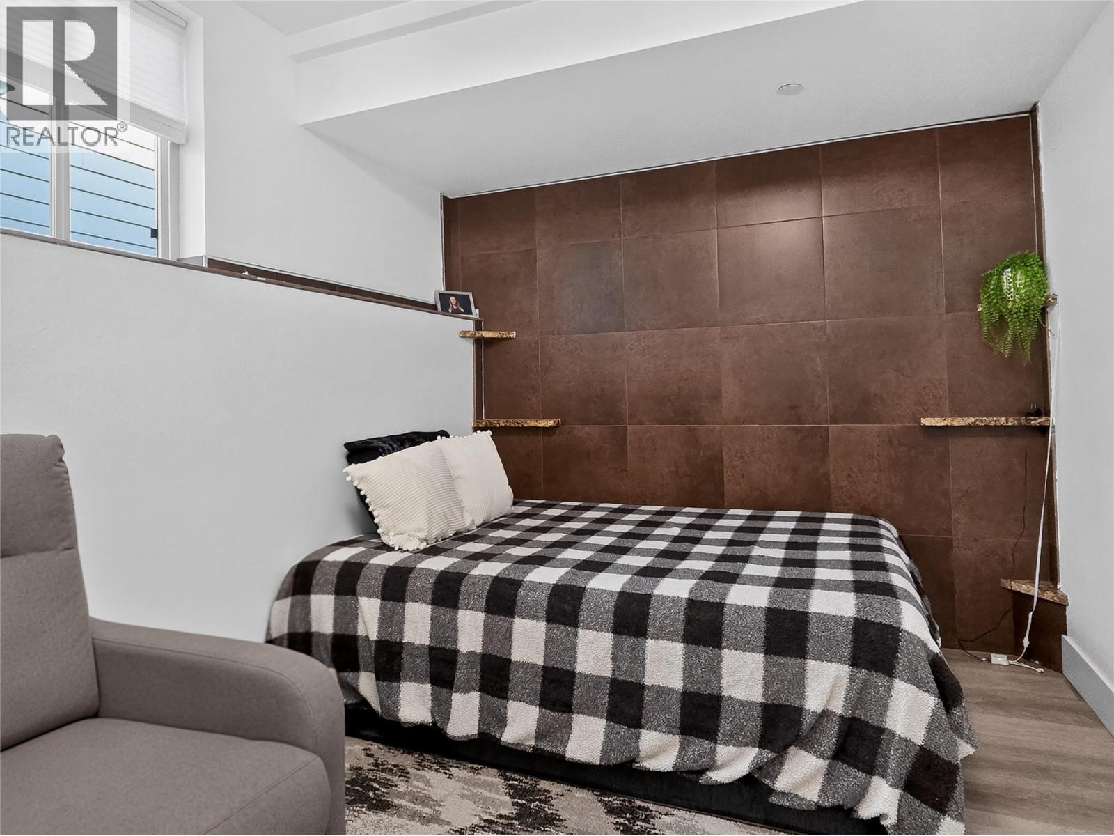 8723 Badger Drive - Image 35