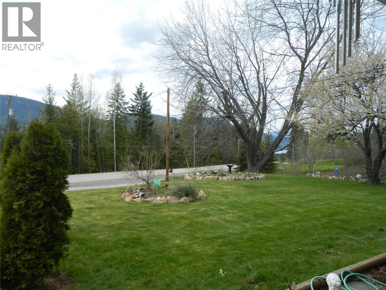 384 6 Highway S - Image 20