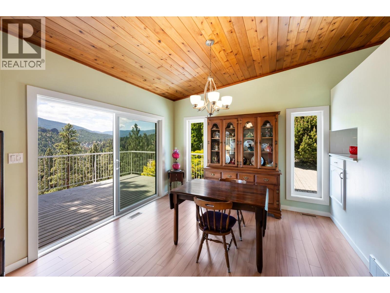 9931 CANYON VIEW Road - 18